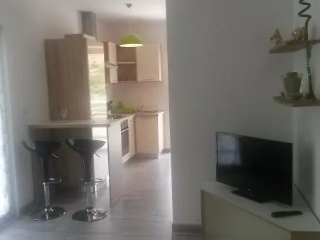 P&p Apartman Апартаменты Марина